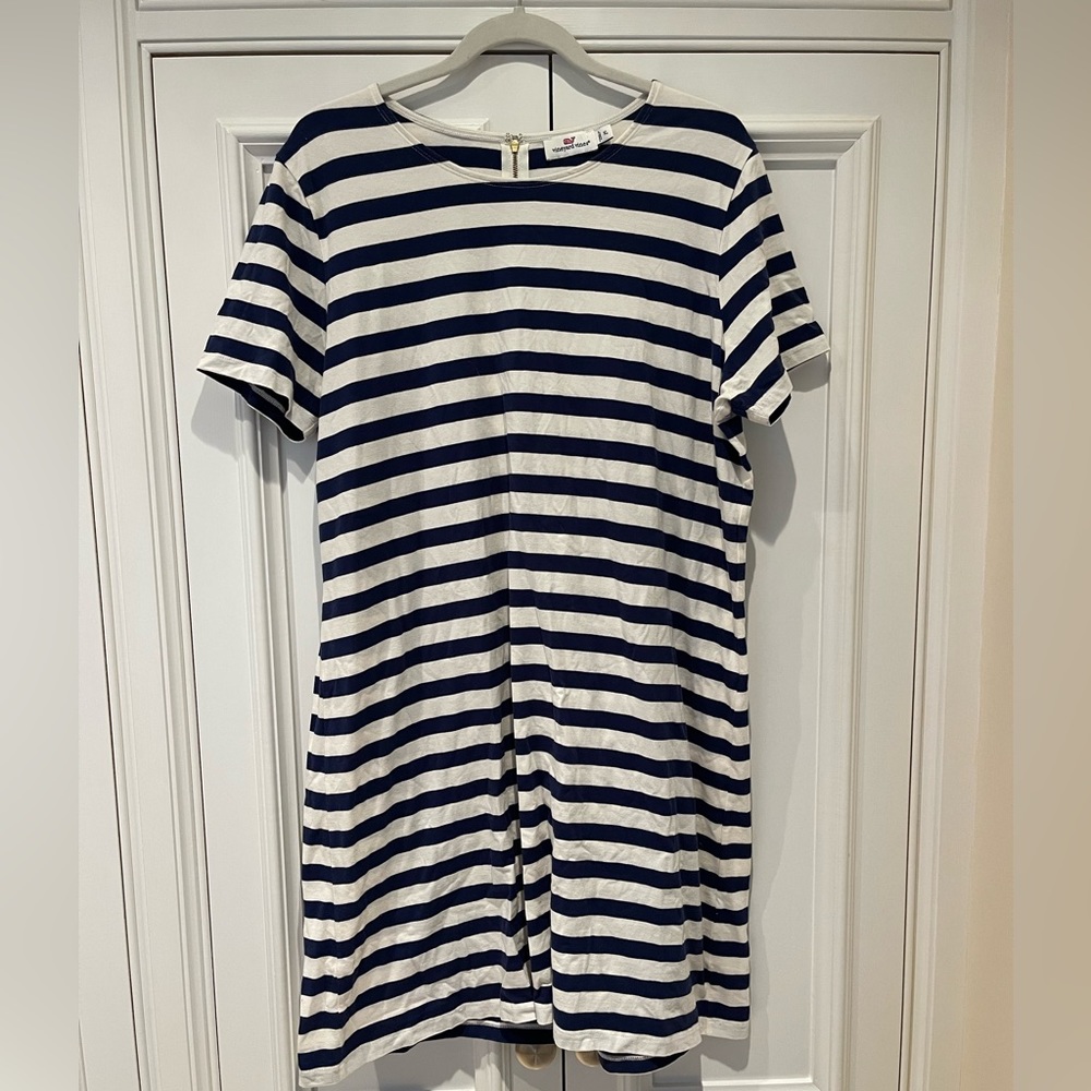 Vineyard Vines shift dress